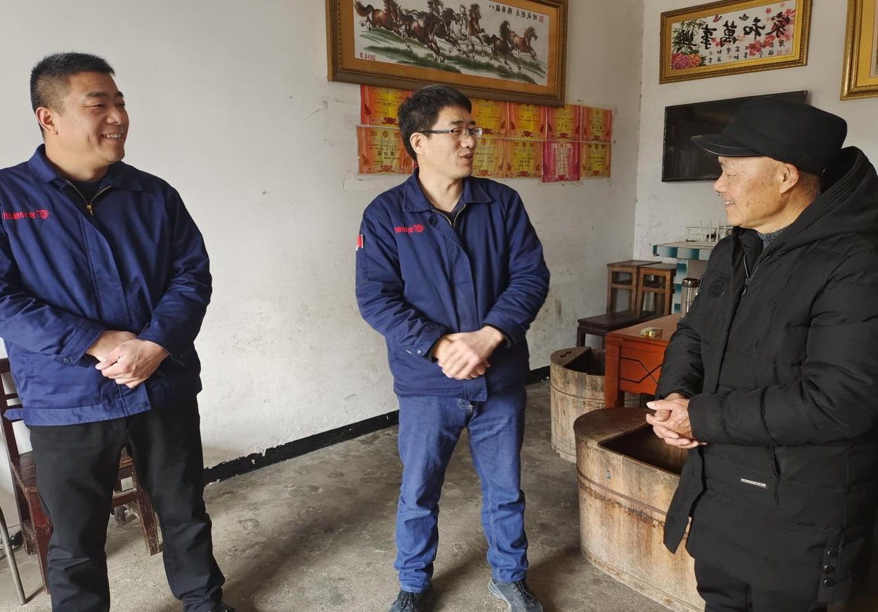 恒星集团集团走访困难员工